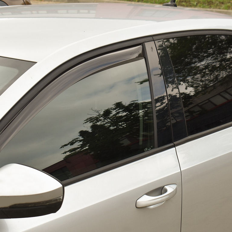 Set paravanturi fata SKODA SUPERB (2002-