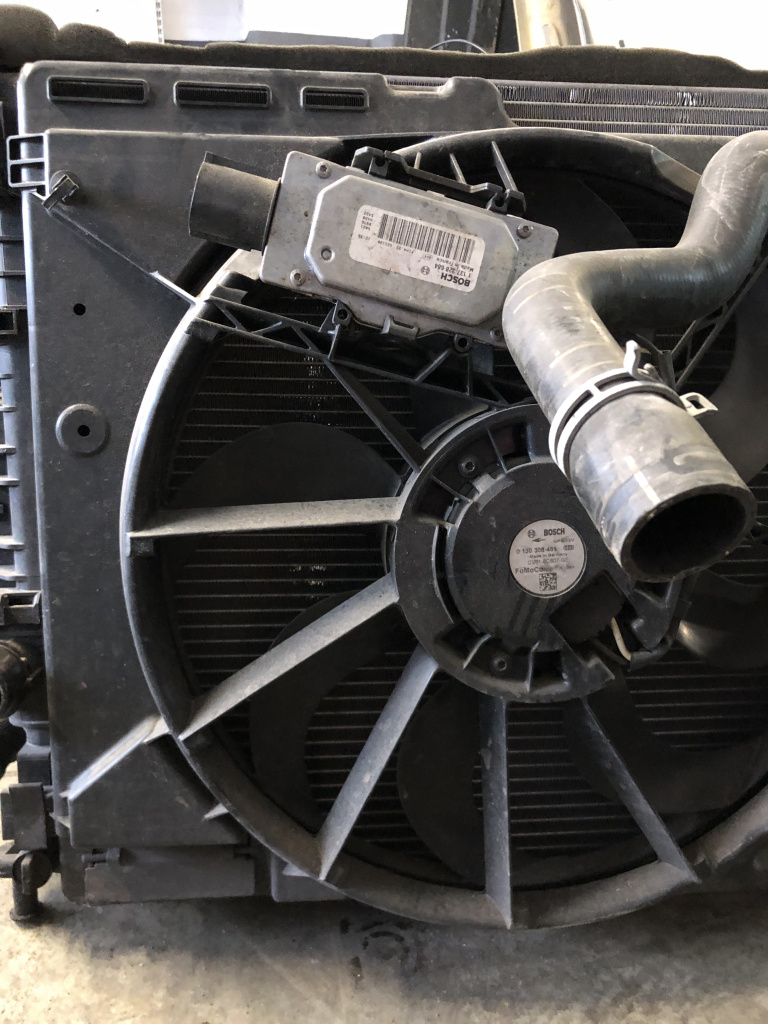 Set Radiatoare + Ventilator Ford Kuga 2.