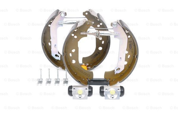Set saboti frana # Ford Tourneo 2002 2003 2004 2005 2006 2007 2008 2009 2010 2011 2012 2013 # 0 204 114 661 # BOSCH