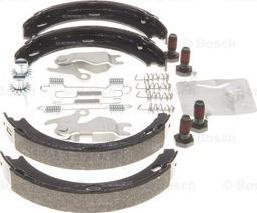 Set saboti frana. frana de mana Sabot frana se potrivește. MERCEDES 124 A124 124 C124 124 T-MODEL S124 124 W124 190 W201 A W168 MERCEDES-BENZ C-CLASS (W202), Sedan, 03.1993 - 05.2000 BOSCH 0 204 113 810