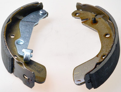 Set saboti frana # puntea spate Chevrolet Aveo 2008 2009 2010 2011 2012 2013 2014 2015 2016 2017 2018 2019 2020 2021 2022 2023 2024 2025 # B120194 # DENCKERMANN