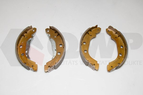 Set saboti frana QWP WBS138 pentru NISSAN PRIMERA 