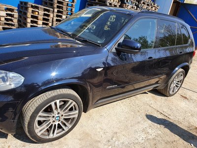 Shadow line impecabil BMW X5 E70 facelift trimuri 
