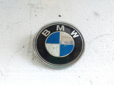 Sigla capota portbagaj Emblema BMW portbagaj 3401005 A35 3401005 BMW X3 E83 [2003 - 2006] Crossover 2.5i AT (186 hp) culoare Bluewater metallic hellgrau