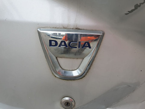 Sigla Emblema de pe Haion Haion Portbagaj Dacia Sandero 2 Stepway 2012 - 2016