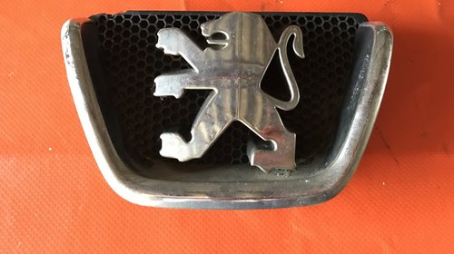 Sigla Grila Semn Peugeot 206 Bara Fata S
