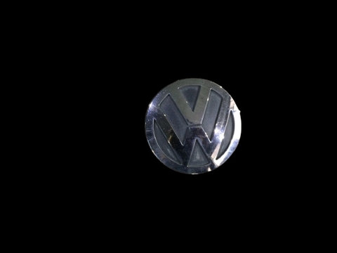 Emblema pentru Volkswagen Passat B6 - Anunturi cu piese