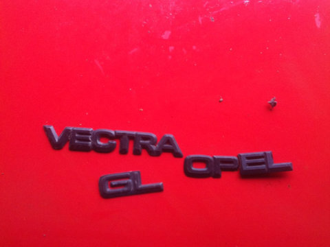 Sigle Opel Vectra A [1988 - 1995] Sedan 1.6 MT (75 hp) (86_ 87_)