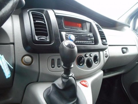 Sistem audio Renault Trafic/Opel Vivaro 2.5 dCi 2007