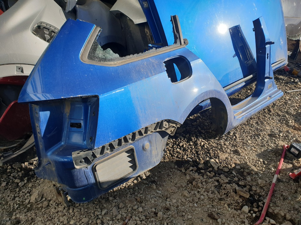 Skoda Octavia 3 break aripa dreapta spate prag stalp central 2013 2019