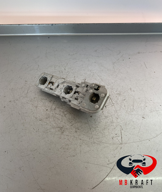Soclu bec stopuri A1698200377 A 169 820 03 77 Mercedes-Benz A-Class W169 [2004 - 2008] Hatchback 5-usi