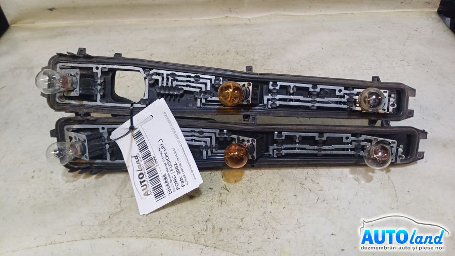 Soclu Facelift Stanga si Dreapta Ford FUSION JU 2002