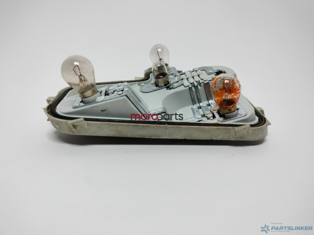 Soclu lampa stop dreapta spate AUDI A3 I