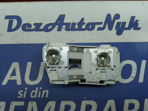 Soclu lampa stop stanga dreapta Audi A4 B7 berlina 484571 484572 2004-2009