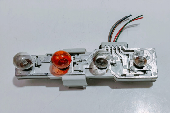 Soclu Stop Dreapta YU3X13N004BA Skoda Octavia [1996 - 2000]