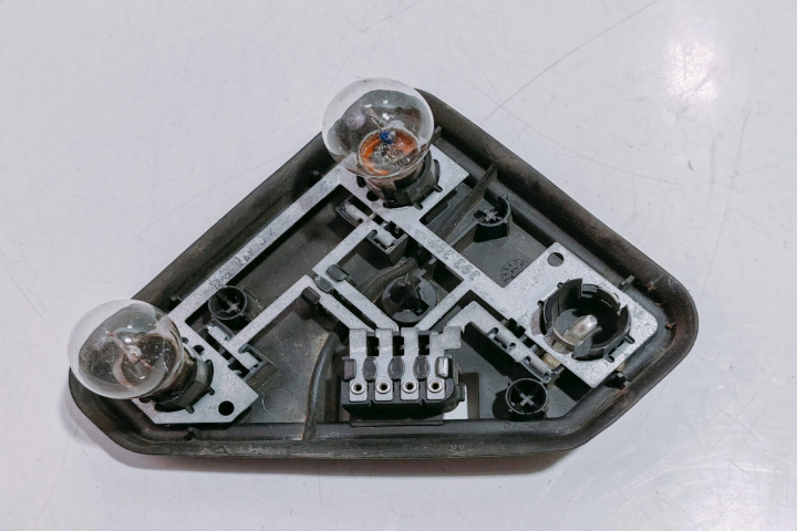 Soclu Stop Stanga 8371325 BMW Seria 5 E39 [1995 - 2000]