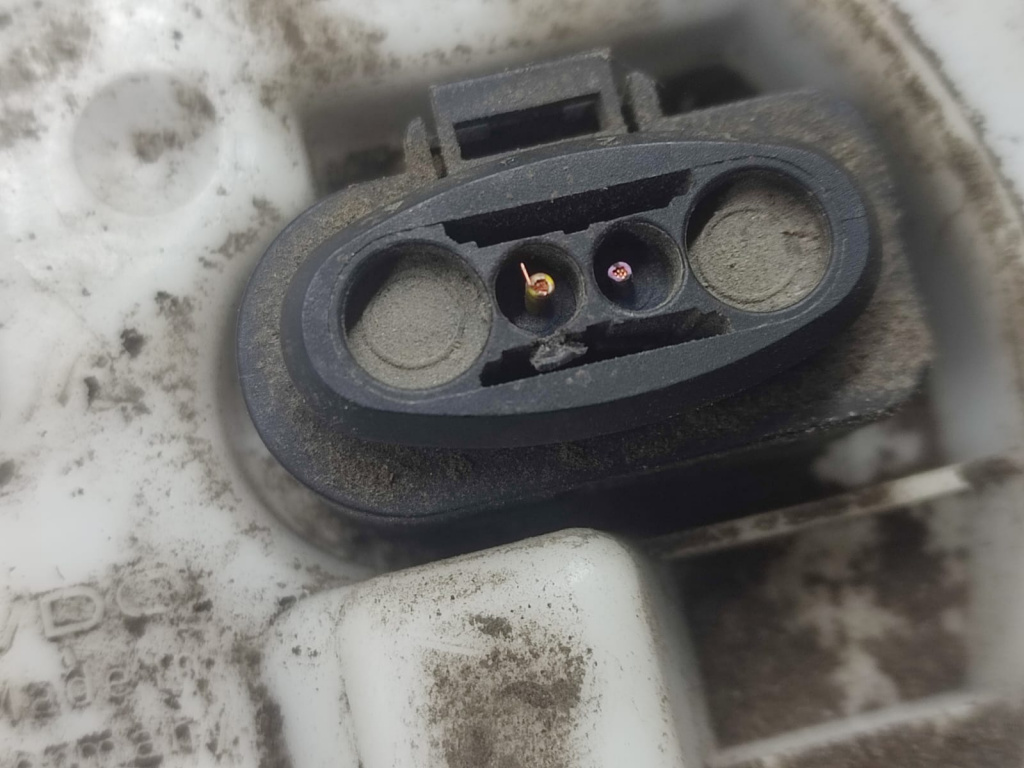 Sonda litrometica 8E0201317R Audi A4 B7 
