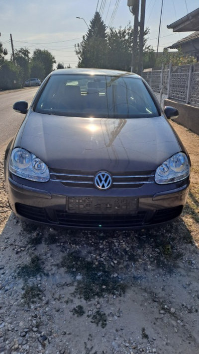 Spalator faruri Volkswagen Golf 5 2006 hatchback 2