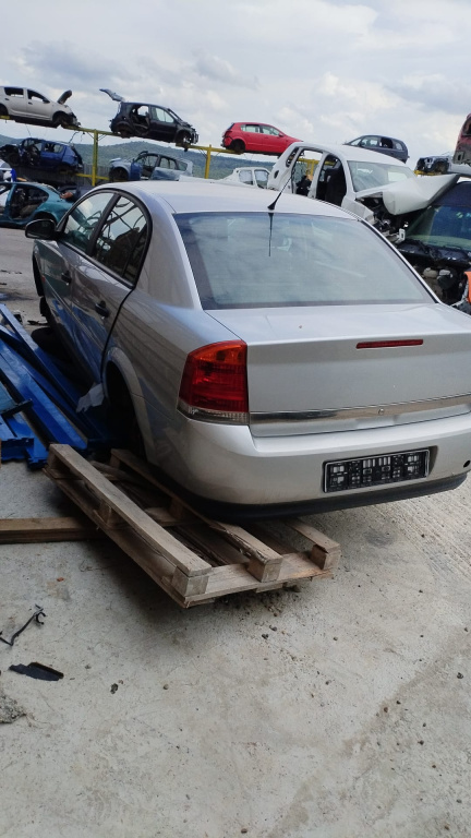 Spatiu depozitare 24423418 Opel Vectra C