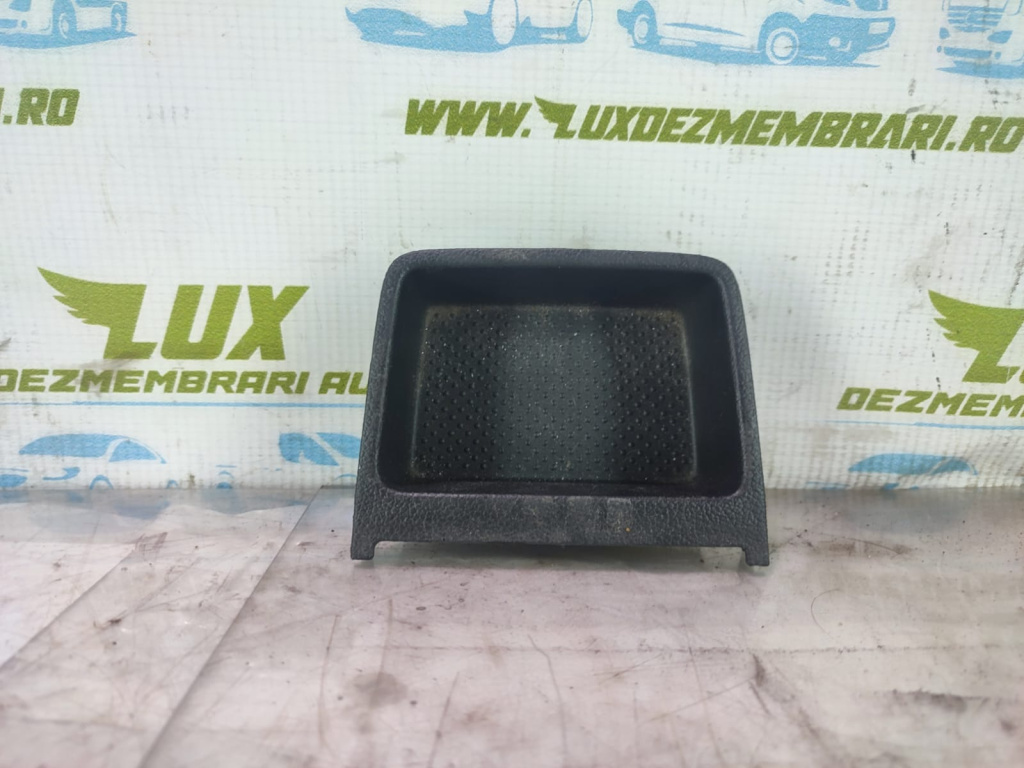 Spatiu depozitare 6v0858373a Skoda Fabia NJ [2014 - 2018] 1.4 tdi CUSB