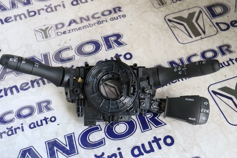SPIRA VOLAN + MANETE DACIA SANDERO / AN 2021 - COD 255543182R