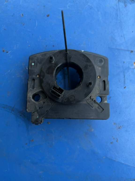 Spirală airbag - Volkswagen Golf 4 generation [1997 - 2006] Cabriolet 1.6 MT (100 hp)