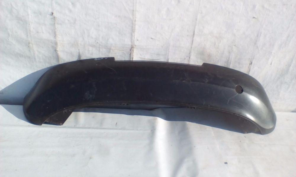 Spoiler bara spate VW Golf 5 An 2004 2005 2006 2007 2008 cod 1K6807521
