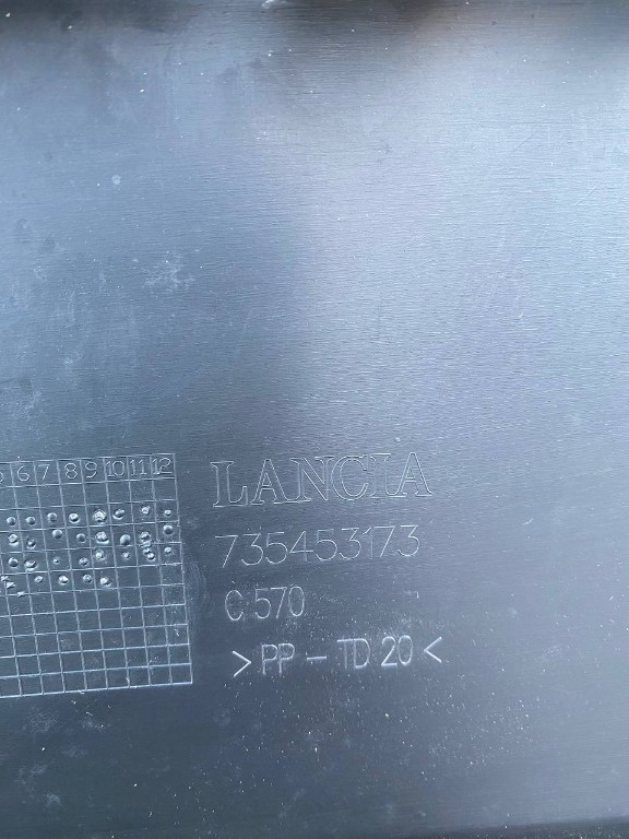 Spoiler Difuzor bara spate - Lancia Delt