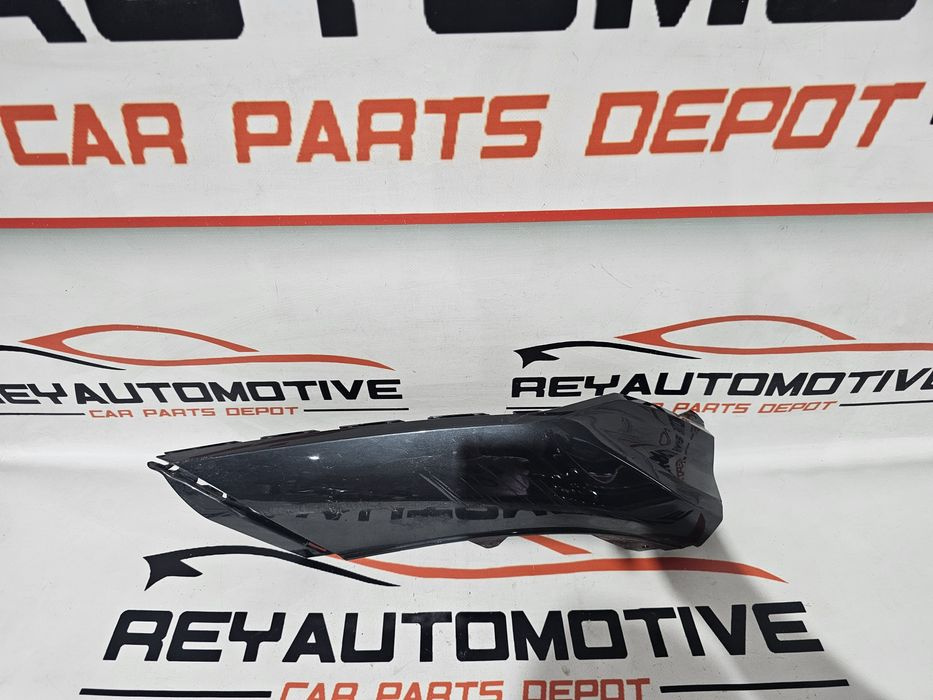 Spoiler flaps stanga Audi Q3 S Line dupa 2019 cod 