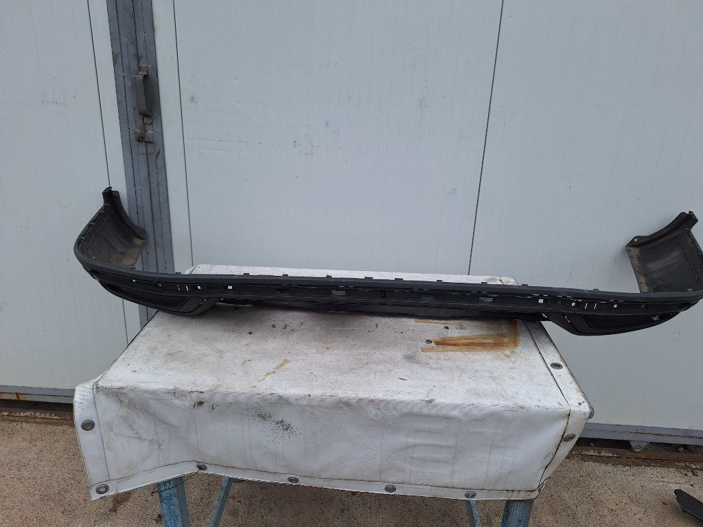 Spoiler înfioar bara spate vw passat B8 ALLTRACK 