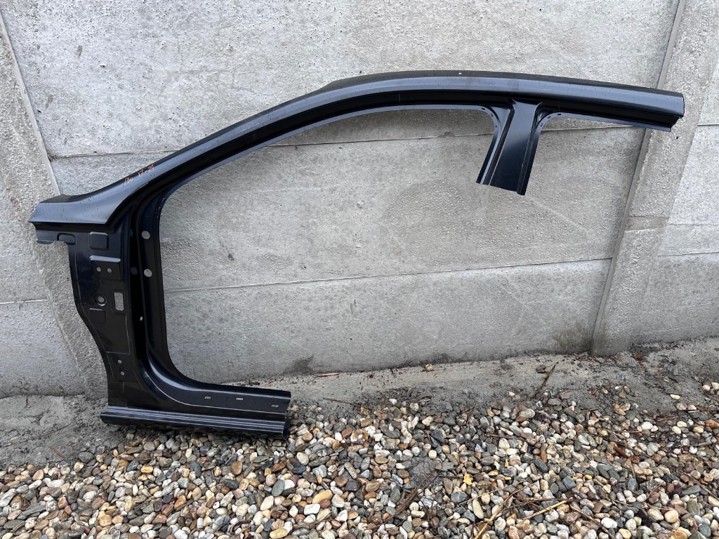 Stâlp/montant/prag stânga Hyundai i30 2017/2024
