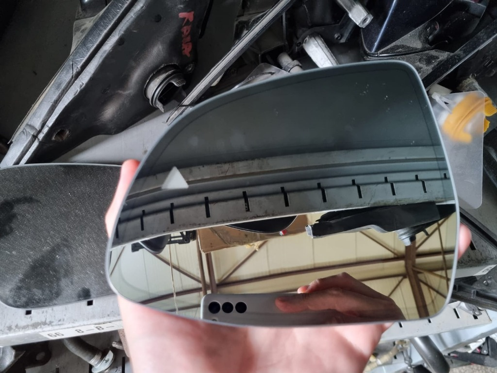 Sticla oglinda asistenta heliomata stanga BMW G01 