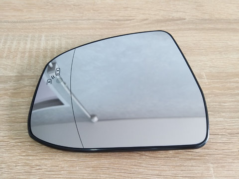 Sticla oglinda cu încălzire stanga ford focus 3 2010-2017 bs7117k741ab