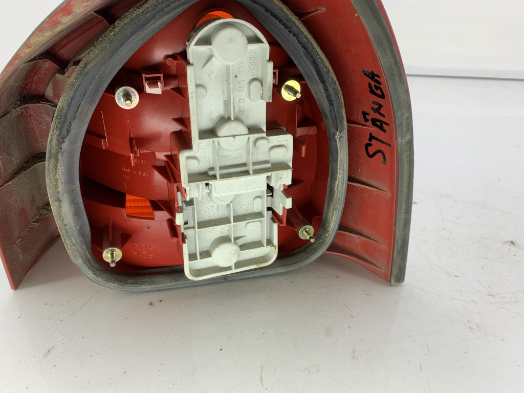 Stop aripa stanga Audi A3 8L 1.6 AKL 199