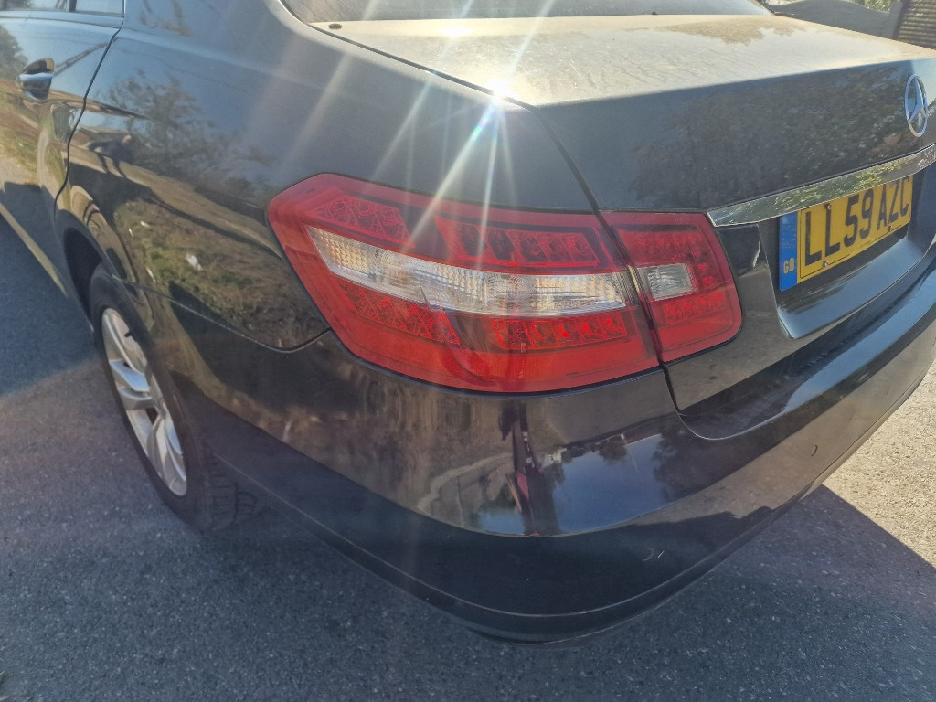 Stop aripa stanga Mercedes E-Class W212