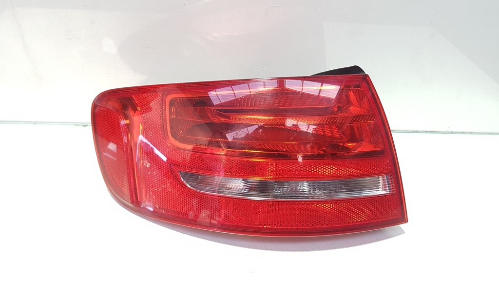 Stop aripa stanga spate, Audi A4 Avant (8K5, B8) (