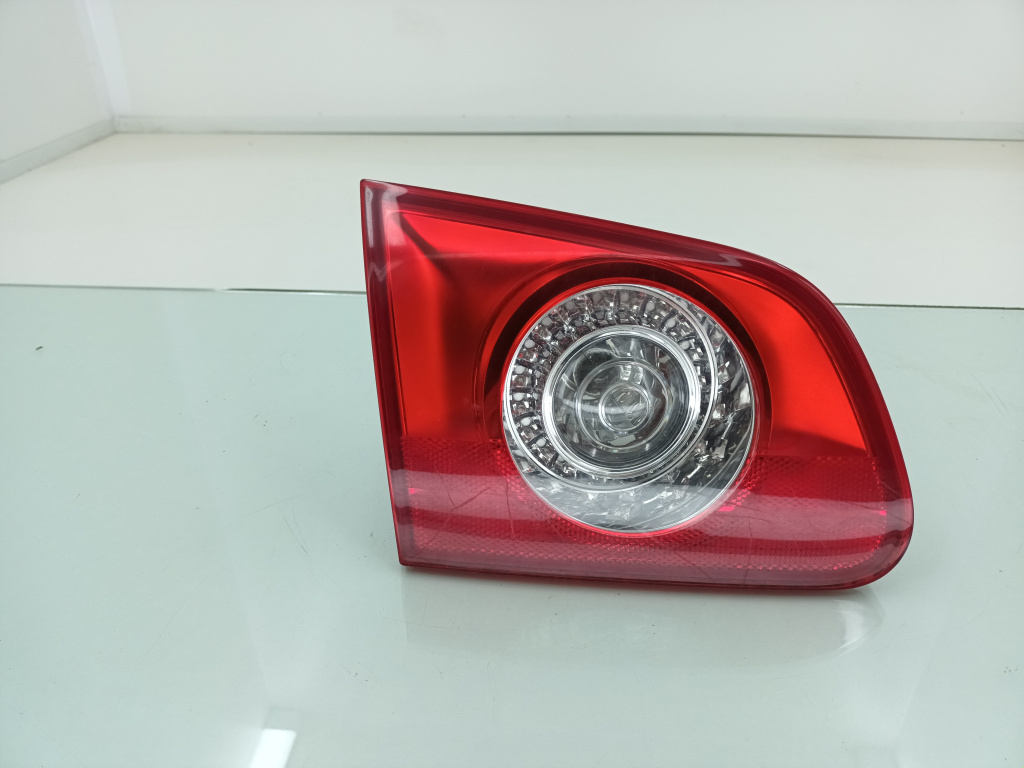 Stop auxiliar stanga VW PASSAT B6 2004-2010 3C9945093A DezP: 12393