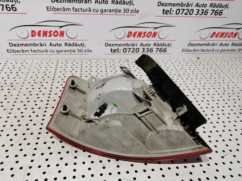 Stop Dreapta AUDI A4 2005-2008 Cod : 8E9