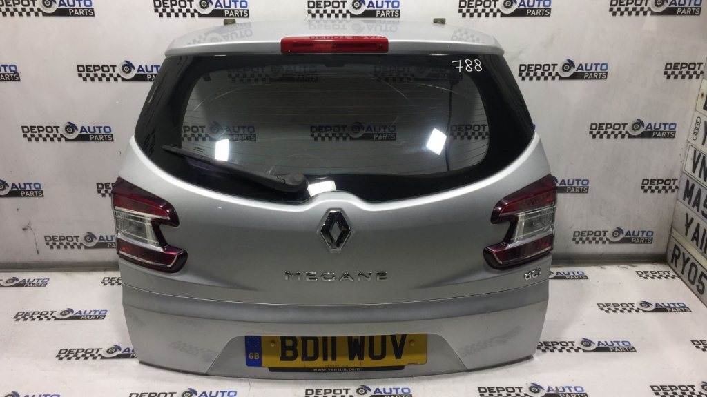 STOP DREAPTA HAION RENAULT MEGANE 3 2011 COMBI ARG