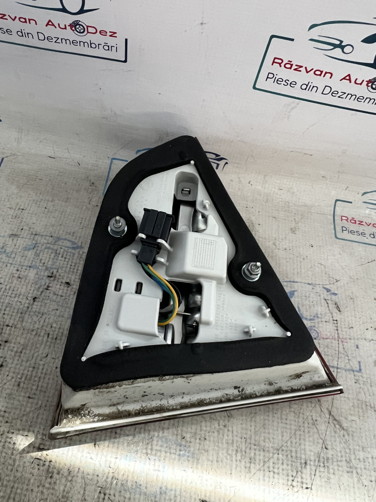 Stop dreapta haion Skoda Superb 2 Berlin