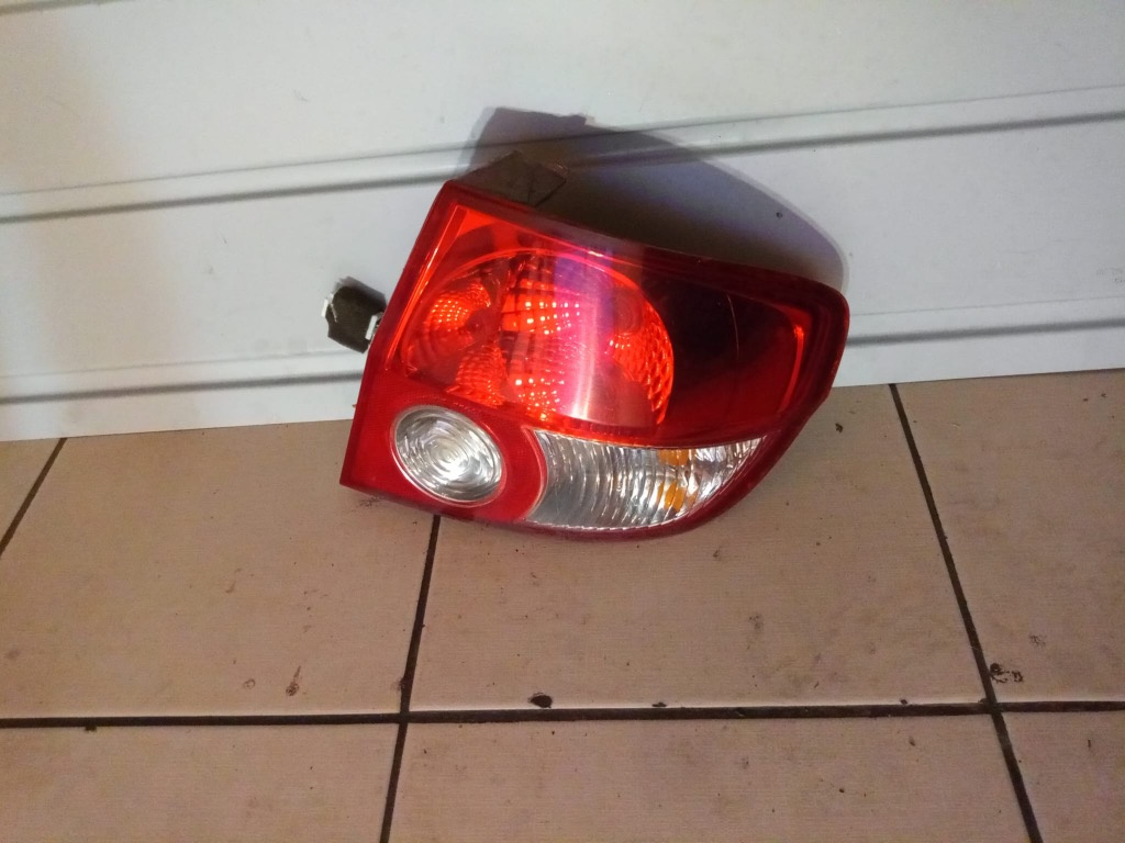 STOP DREAPTA HYUNDAI GETZ AN 2004