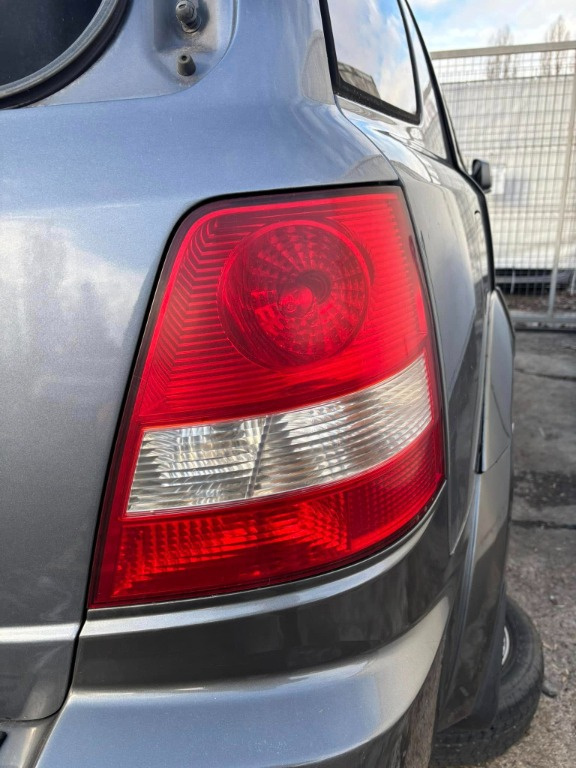 STOP DREAPTA KIA SORENTO DIN 2007