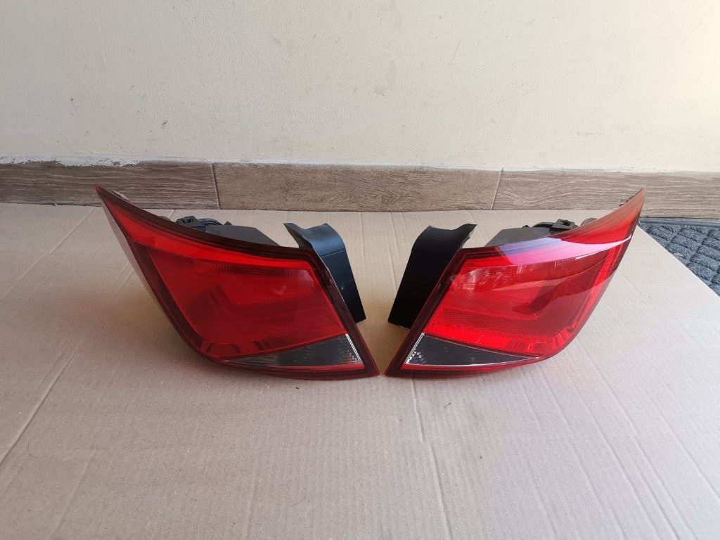 Stop dreapta pentru Seat Leon Kombi Lift Cod 5F9945096 Nr. mag. 4213