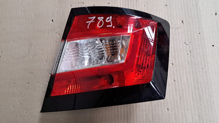 Stop dreapta Skoda Fabia 3 2015 Hatchback cod 6V6945096