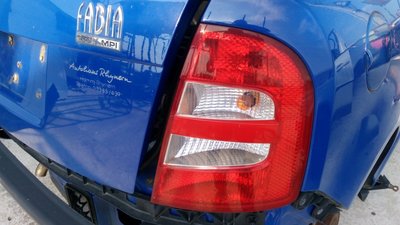 STOP DREAPTA SKODA FABIA Hatchback 1.4 MPI AN 2001