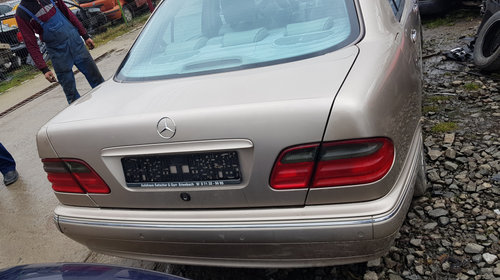 Stop dreapta spate Mercedes E-Class W210
