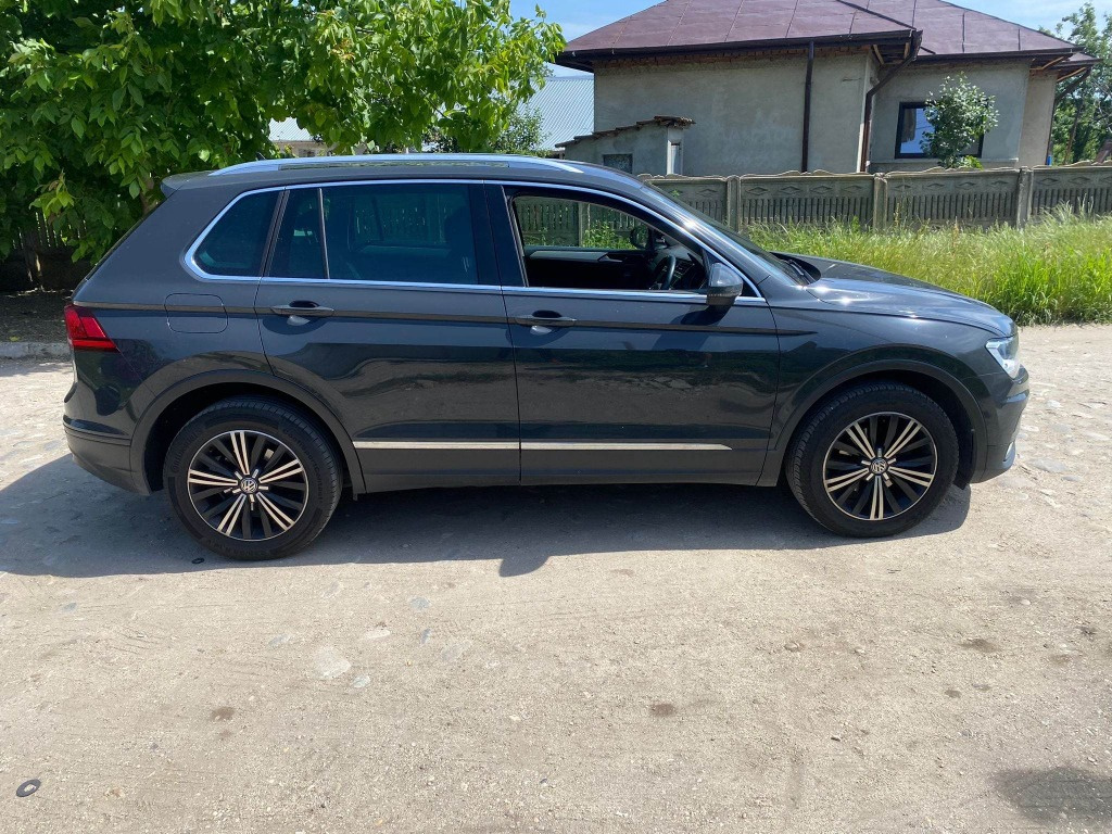 Stop dreapta spate Volkswagen Tiguan 5N 