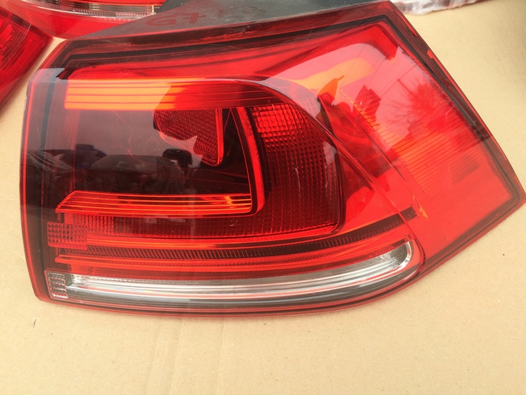 Stop dreapta VW Golf 7 MK7 hatchback 5G0945096B 5G
