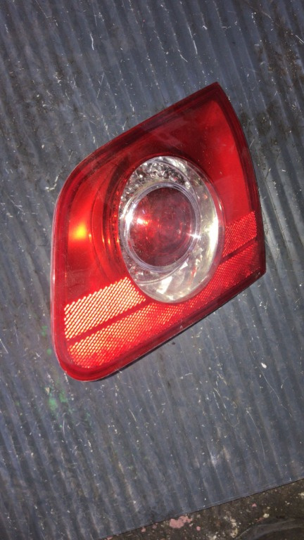 Stop Dreapta VW Passat B6