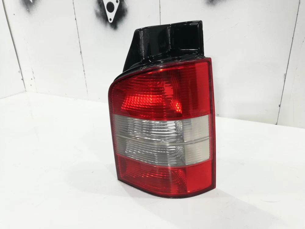 Stop dreapta Vw Transporter T5 An 2010 2011 2012 2013 2014 cod 7H5945096L